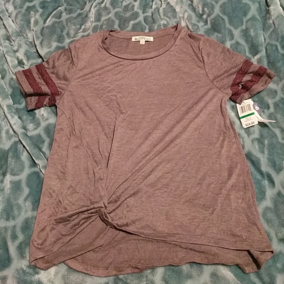 T-shirt - Picture 1 of 3